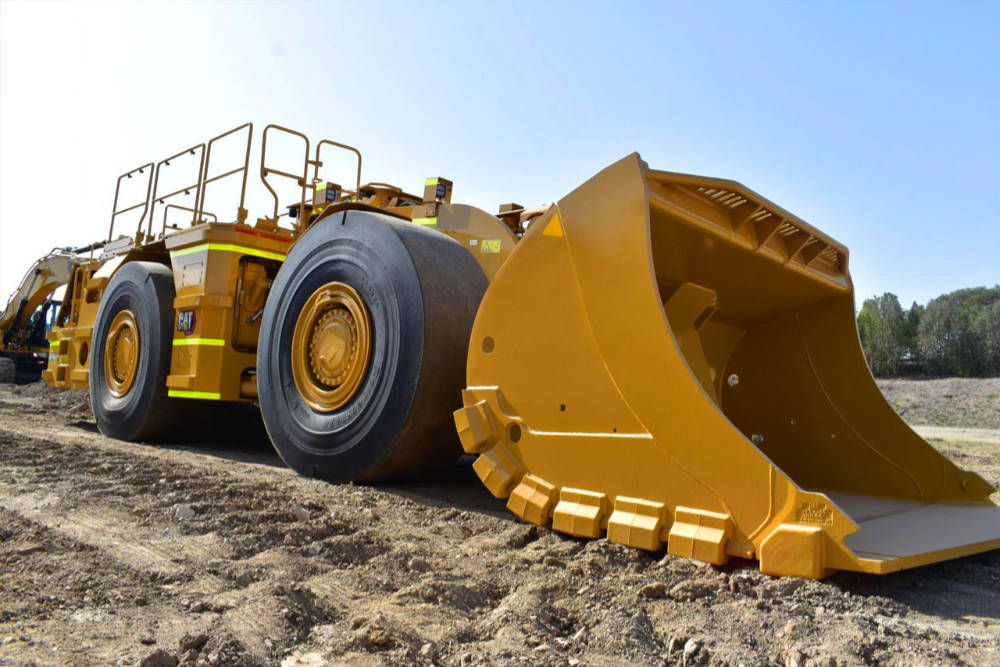 CAT R2900G Cab Rebuild